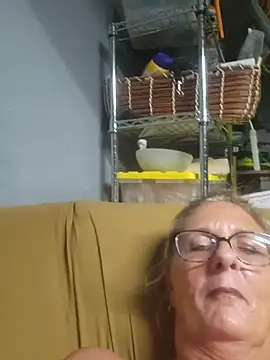HotAzMilf online show from May 29, 2026, 5:02 am