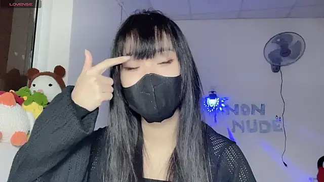 Snapshot of Tieu-May chatting on July 4, 2026, 7:48 am Tieu-May online show from July 4, 2026, 7:48 am