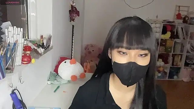 Tieu-May online show from March 3, 2026, 8:32 am