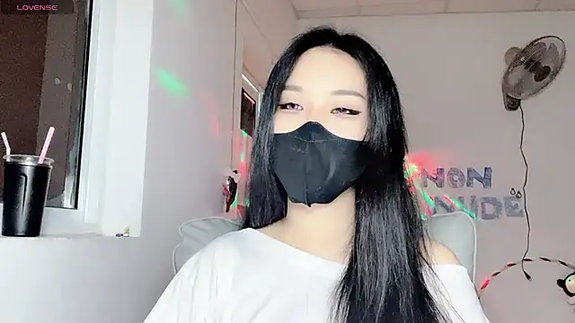 Snapshot of Tieu-May chatting on July 27, 2026, 6:42 am Tieu-May online show from July 27, 2026, 6:42 am