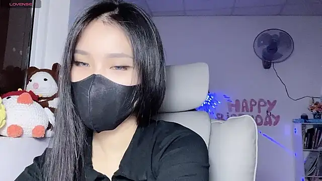 Snapshot of Tieu-May chatting on June 12, 2026, 8:01 am Tieu-May online show from June 12, 2026, 8:01 am