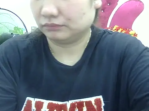 Snapshot of Sarah_no_land chatting on February 28, 2026, 6:13 am Sarah no land online show from February 28, 2026, 6:13 am