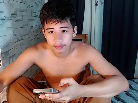 Snapshot of urdreamcock chatting on February 23, 2026, 12:17 pm urdreamcock online show from February 23, 2026, 12:17 pm