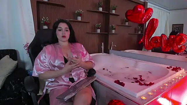 Snapshot of Astrid_williams chatting on February 15, 2026, 2:56 am Astrid williams online show from February 15, 2026, 2:56 am