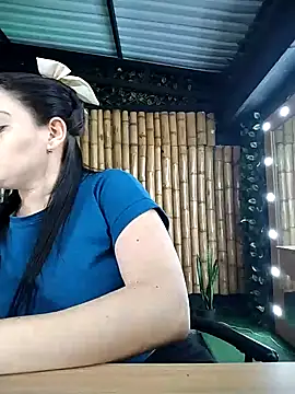 Snapshot of Astrid_williams chatting on February 13, 2026, 11:49 pm Astrid williams online show from February 13, 2026, 11:49 pm