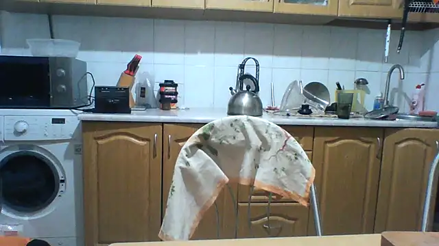 Snapshot of KaelNox chatting on July 7, 2026, 6:22 pm KaelNox online show from July 7, 2026, 6:22 pm