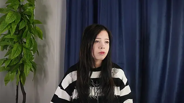 Snapshot of VallieOgren chatting on January 14, 2026, 10:41 am VallieOgren online show from January 14, 2026, 10:41 am