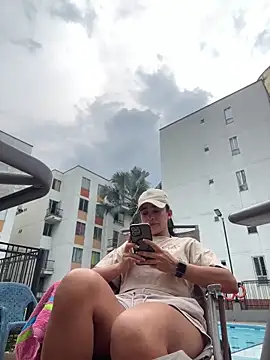 RoseOnYou online show from February 12, 2026, 8:08 pm