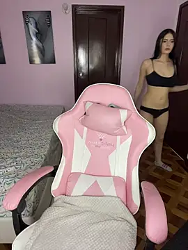 Snapshot of Baby_Meli chatting on February 9, 2026, 10:30 pm Baby Meli online show from February 9, 2026, 10:30 pm