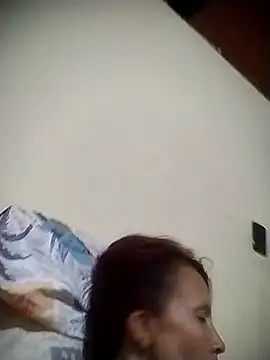 cintia love online show from February 16, 2026, 10:40 pm