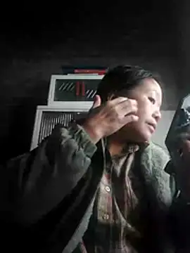 donaaa2 online show from March 9, 2026, 3:43 am