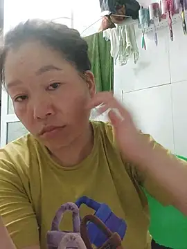 Snapshot of donaaa2 chatting on June 3, 2026, 5:06 pm donaaa2 online show from June 3, 2026, 5:06 pm