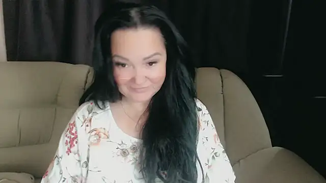 infinity loveliness online show from October 6, 2025, 5:52 am