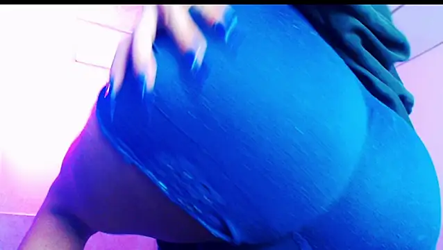 Snapshot of jazmin_wolf chatting on February 15, 2026, 12:37 pm jazmin wolf online show from February 15, 2026, 12:37 pm