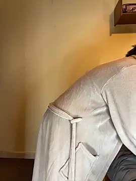 Snapshot of Hottuga chatting on February 10, 2026, 11:37 pm Hottuga online show from February 10, 2026, 11:37 pm