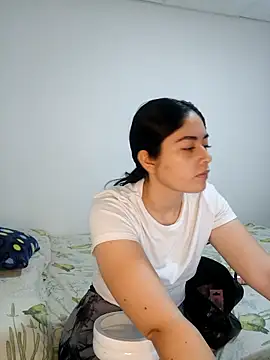 Snapshot of SweetAlbedo chatting on February 2, 2026, 7:24 pm SweetAlbedo online show from February 2, 2026, 7:24 pm