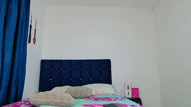 sweet posionx online show from March 6, 2026, 10:05 pm