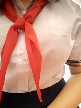 lina loveee online show from April 15, 2026, 8:31 am