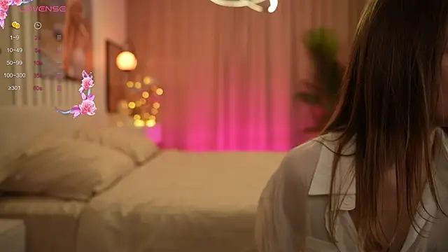 MilaLux online show from January 17, 2026, 11:25 am