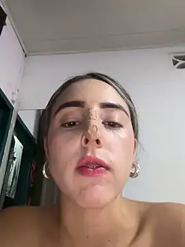 Snapshot of lriana_miller chatting on February 7, 2026, 1:02 am lriana miller online show from February 7, 2026, 1:02 am