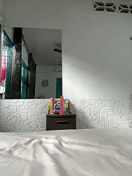 Snapshot of lriana_miller chatting on February 8, 2026, 6:05 pm lriana miller online show from February 8, 2026, 6:05 pm