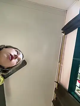 Snapshot of lriana_miller chatting on February 22, 2026, 6:09 pm lriana miller online show from February 22, 2026, 6:09 pm