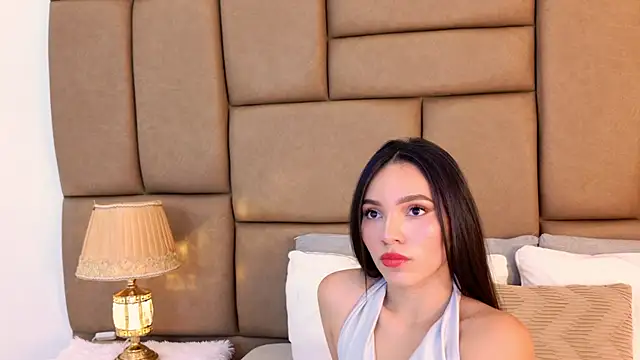 KatheVera online show from April 15, 2026, 7:58 pm