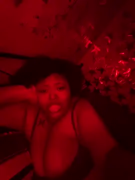 Snapshot of Chocolatebunnyxx96 chatting on February 4, 2026, 6:52 am Chocolatebunnyxx96 online show from February 4, 2026, 6:52 am