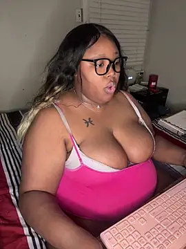 Chocolatebunnyxx96 online show from March 23, 2026, 4:12 am