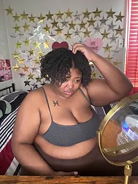 Snapshot of Chocolatebunnyxx96 chatting on February 13, 2026, 5:13 pm Chocolatebunnyxx96 online show from February 13, 2026, 5:13 pm