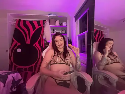 Snapshot of juicyvictoriasss chatting on February 9, 2026, 8:51 pm juicyvictoriasss online show from February 9, 2026, 8:51 pm
