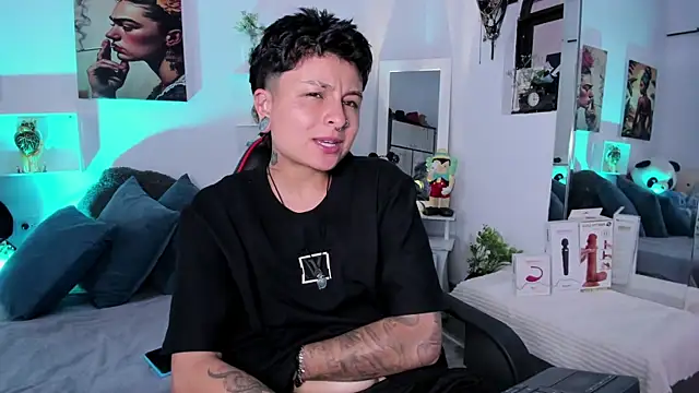 Snapshot of Zury_Ramirez chatting on January 16, 2026, 8:24 pm Zury Ramirez online show from January 16, 2026, 8:24 pm