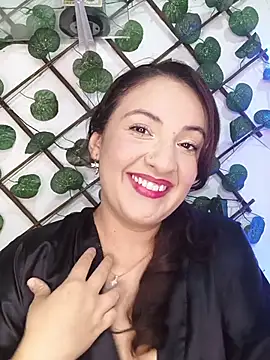 Evaa Angelina online show from January 17, 2026, 5:00 am