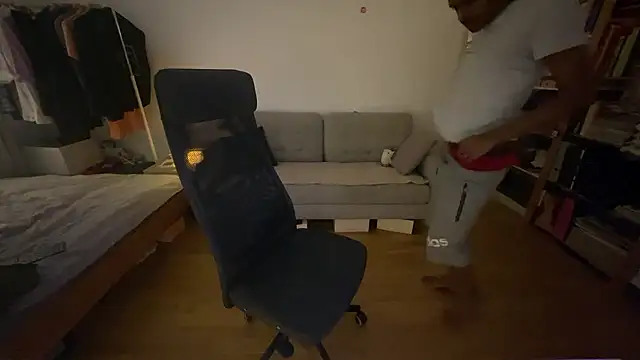 Snapshot of teamrocket1433 chatting on January 16, 2026, 7:18 pm teamrocket1433 online show from January 16, 2026, 7:18 pm