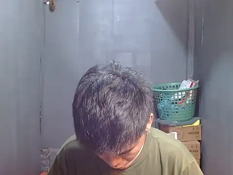 pinoymonstercock xx online show from February 17, 2026, 8:22 am