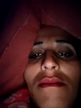 Bhavna8080 online show from February 3, 2026, 4:43 am