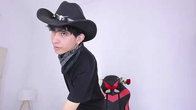 julian xx online show from July 16, 2026, 7:11 pm