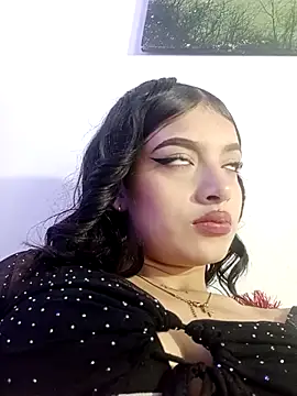 Snapshot of honeyluxe_ chatting on February 21, 2026, 4:03 am honeyluxe online show from February 21, 2026, 4:03 am