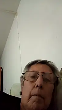Marce1903 online show from May 5, 2026, 4:48 am