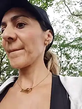 Monita Med online show from April 5, 2026, 1:29 pm