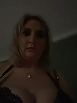 Danijela123 online show from April 15, 2026, 5:39 pm