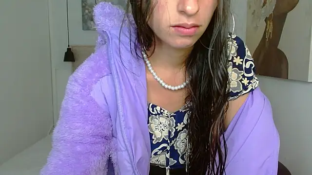 Nicolleth tk online show from April 15, 2026, 3:12 am