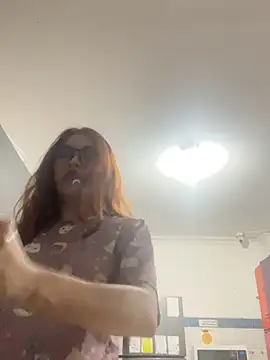 CrystalFairy007 online show from April 8, 2026, 4:14 am