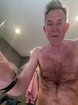 Pierre4tjyxx online show from April 10, 2026, 4:30 am