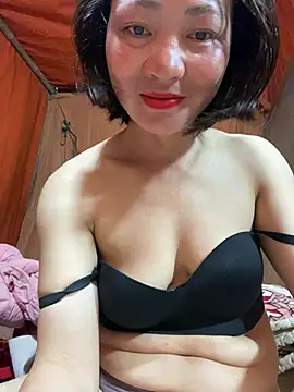 Some-03 online show from April 4, 2026, 2:51 am