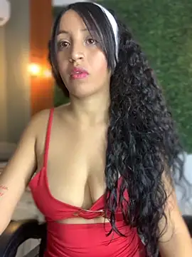 PaulaSweetFire  online show from March 28, 2026, 10:22 pm