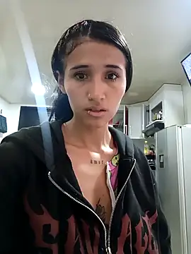 Snapshot of Aria_Maeh chatting on February 3, 2026, 11:59 am Aria Maeh online show from February 3, 2026, 11:59 am