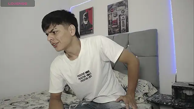 Loganjhonson19 online show from January 8, 2026, 2:17 am