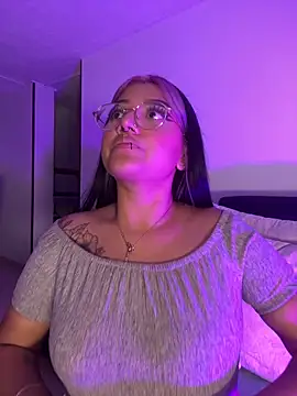 queen of you heart online show from March 7, 2026, 11:10 pm