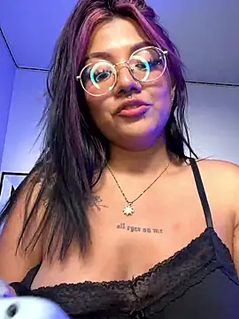 Snapshot of queen_of_you_heart chatting on January 9, 2026, 10:06 pm queen of you heart online show from January 9, 2026, 10:06 pm